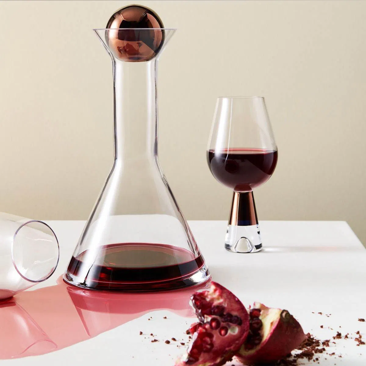 Tom-dixon-decanter